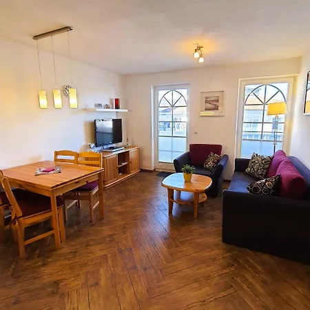 Fritz_reuter_str_sonnenuhr_wg_5 Апартаменты Цингст